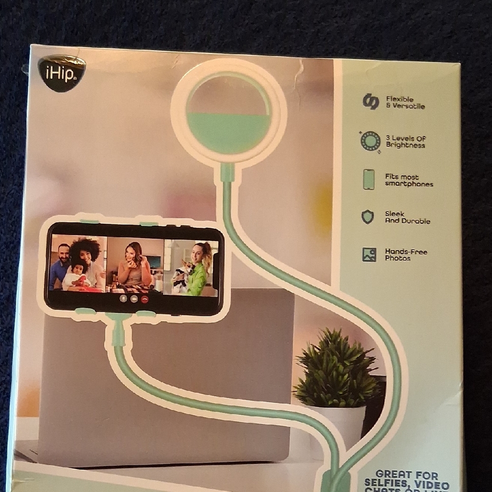 iHip Flexible Smartphone Holder with Ring Light